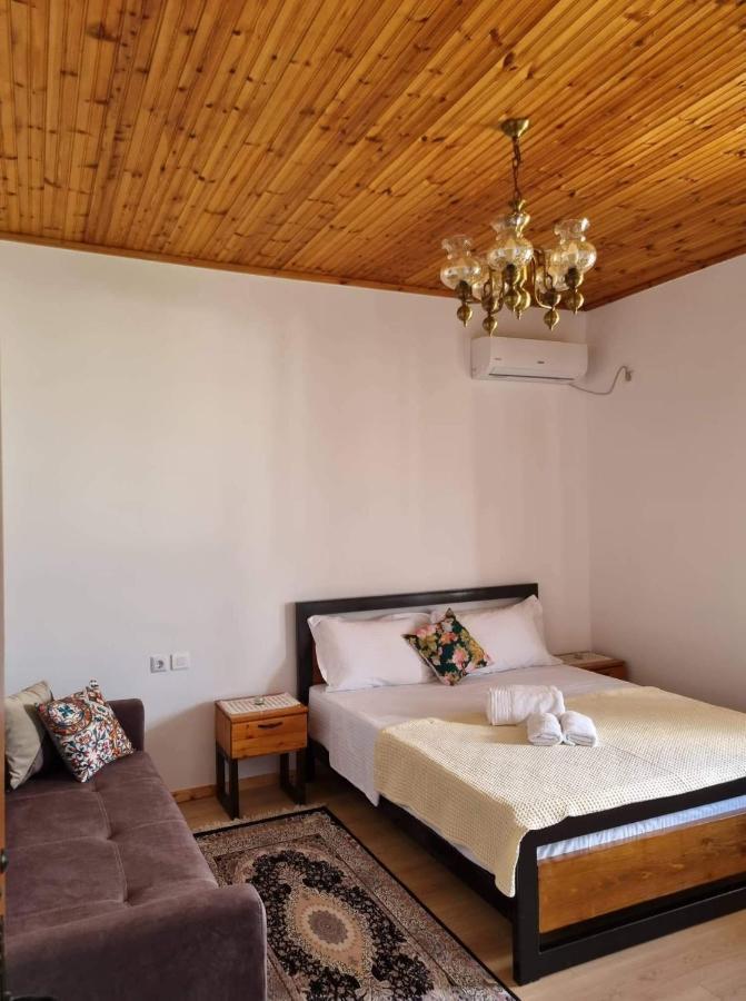 B Vishe Guest House Gjirokaster Exterior photo